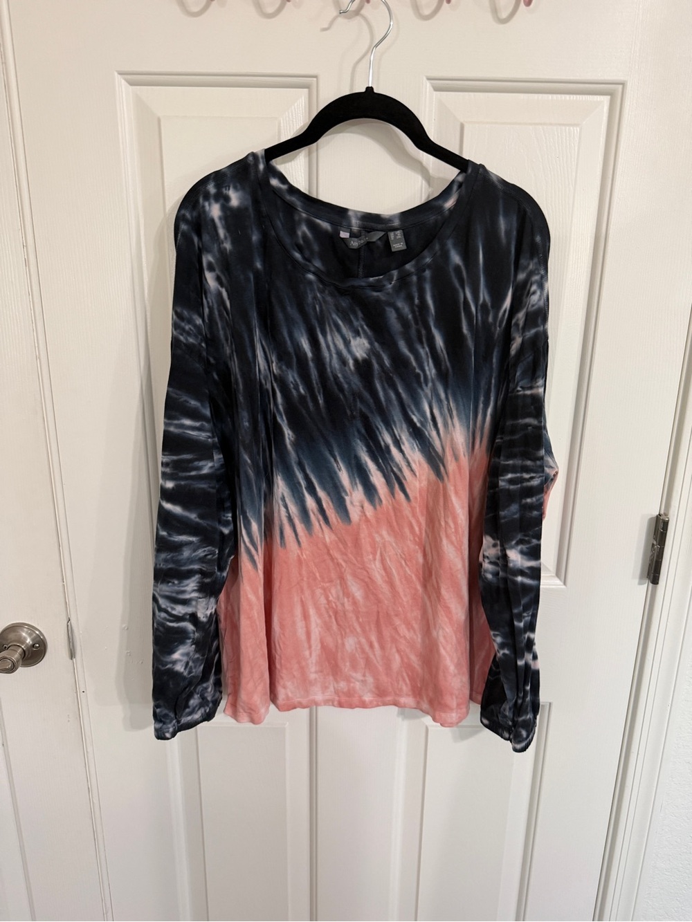 AnyBody 2XL Black Coral Tie Dye Long Sleeve Scoop Neck Boho Top
